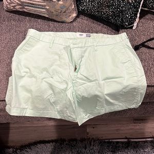 Mint green Old Navy short